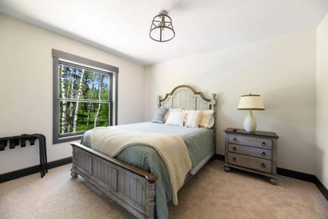 24 KARAT Lodge at Terry Peak House in North Lawrence