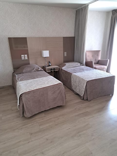 ZENAO MONTREUIL- Croix de Chavaux Apartment in Paris