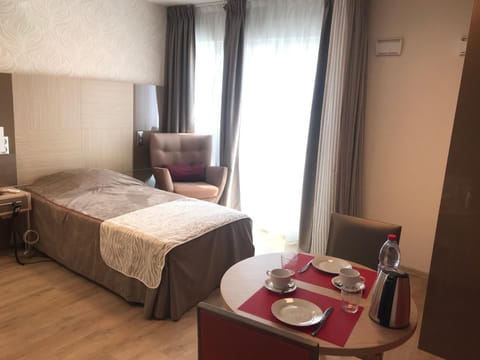 ZENAO MONTREUIL- Croix de Chavaux Apartment in Paris