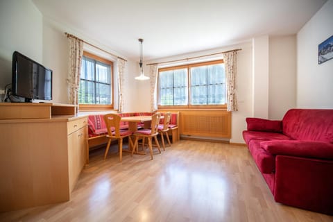 Apartments Berdan Apartment in Santa Cristina Gherdëina