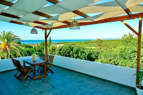 Patio, Day, Natural landscape, View (from property/room), Balcony/Terrace, Sea view