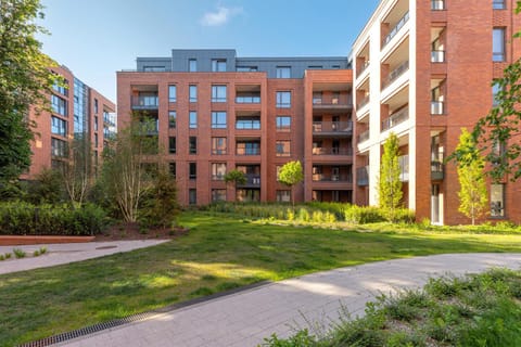 Property building, Spring, Day, Windsurfing