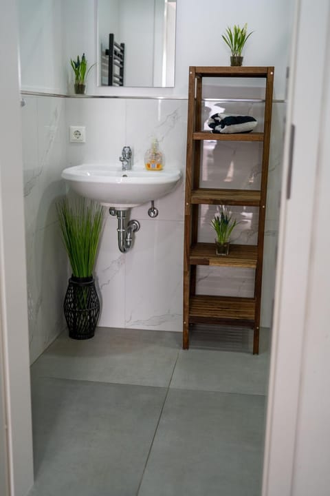 Sauna, Steam room, Bathroom, Spa and wellness centre/facilities