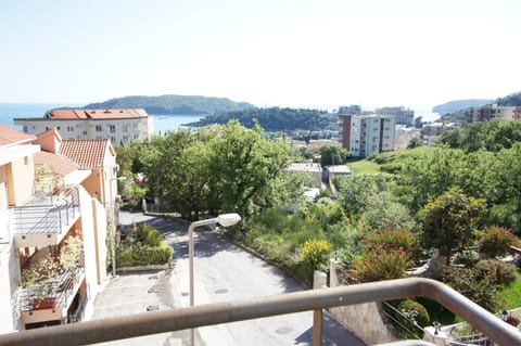 Apartments Bečići Sunset Apartment in Budva Municipality