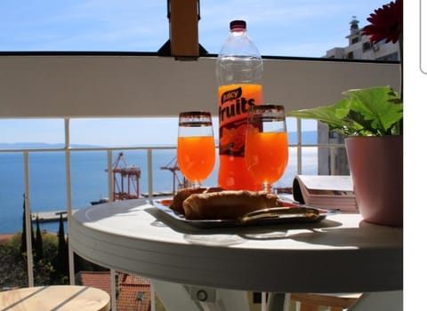 Day, Balcony/Terrace, Food and drinks, Sea view