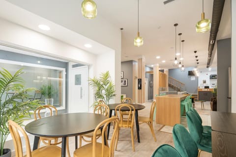 Living room, Communal kitchen