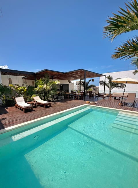 Swimming pool, Swimming pool, sunbed