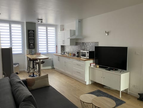 Communal lounge/ TV room, TV and multimedia, Meals, kitchen