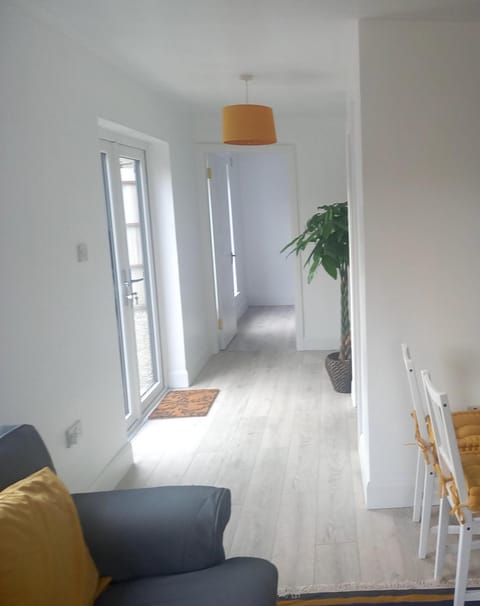 Sunny Side - Self Catering Accommodation Gorey Apartment in Ireland