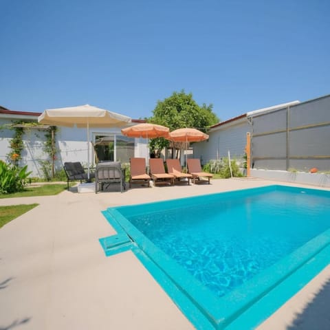 Pool view, Swimming pool, Swimming pool, sunbed
