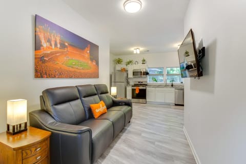 Wooded Cottage - 3 Mi to Clemson University House in Clemson