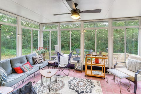 Sunroom and Yard Charming Hot Springs Home! House in Rockwell