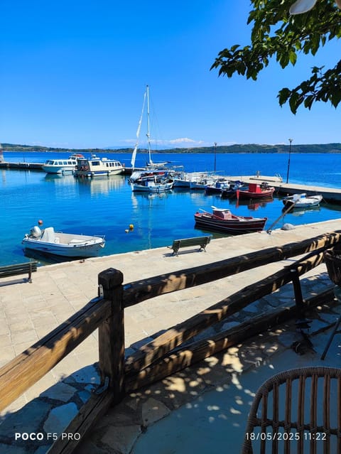 elenamou rooms Capsule hotel in Halkidiki