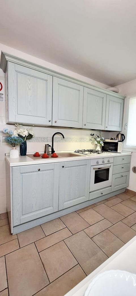 Kitchen or kitchenette, pet friendly