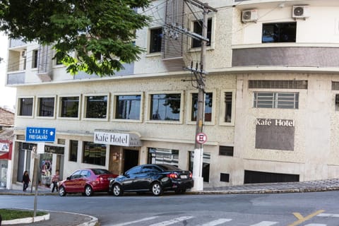 Off site, Location