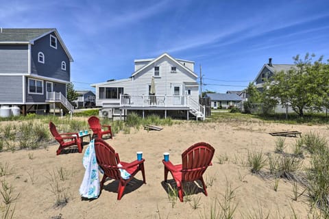 Plum Island Retreat about 1-Block Walk to Beach! House in Newburyport