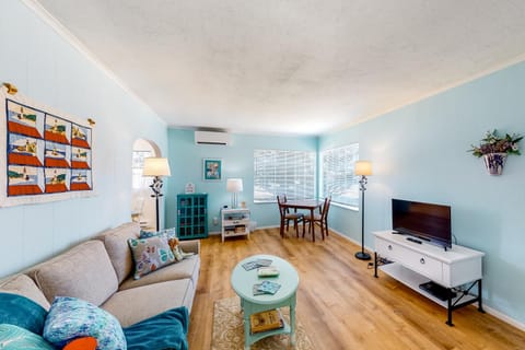 Waldport Bungalow House in Waldport