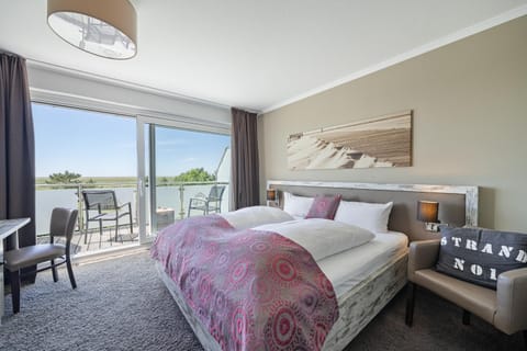 View (from property/room), Photo of the whole room, Bedroom