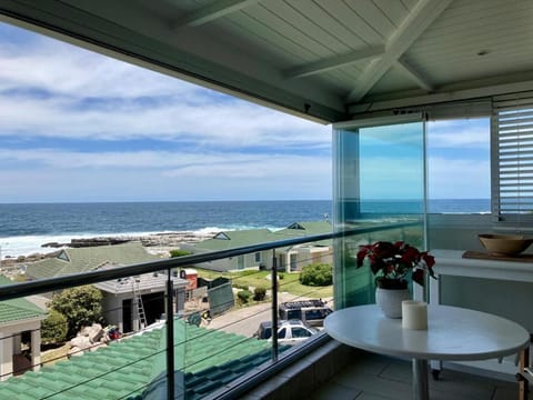 31 Tobago Bay Apartment in Hermanus
