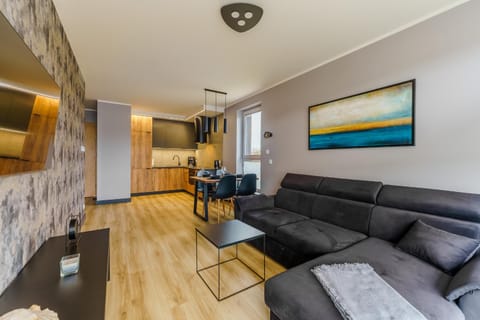 TV and multimedia, Kitchen or kitchenette, Seating area