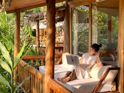 Balcony/Terrace, Garden view