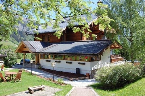 Landgasthof Kirchenwirt Inn in Salzburgerland
