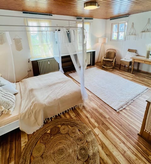 Cloud 9 , Apartment mit Garage und Garten in Nähe der Uniklinik, Bosch, Ina Schaeffler Apartment in Saarland, 66, Germany