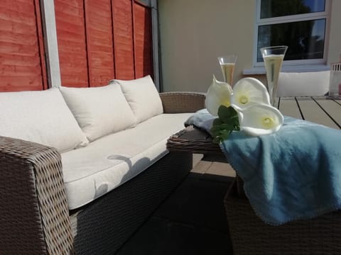 Garden, Balcony/Terrace