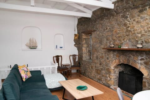 Caviro-traditional Stone House In Chora House in Evros, Greece