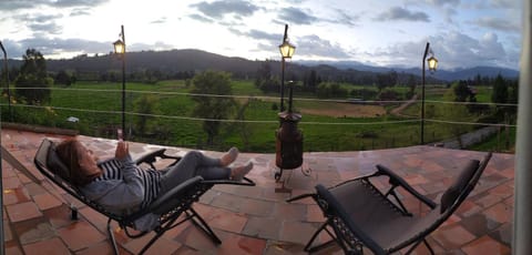Balcony/Terrace, Mountain view