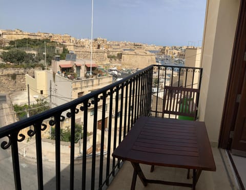 Patio, Day, View (from property/room), Balcony/Terrace, City view