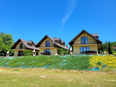 Property building, Spring, Day, Garden, Garden view