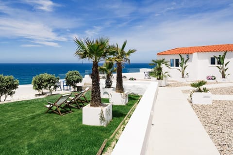 Property building, BBQ facilities, Garden, Balcony/Terrace, Beach, Garden view, Sea view, Sea view, sunbed
