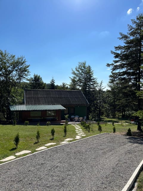Vikendica Marković House in Zlatibor District, Serbia