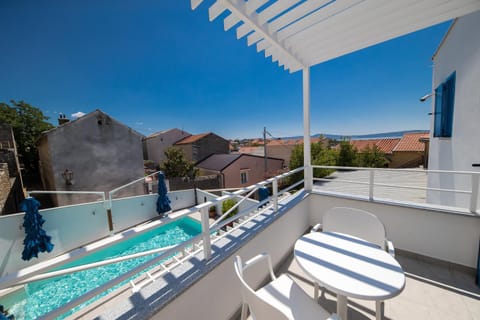View (from property/room), Balcony/Terrace, Pool view