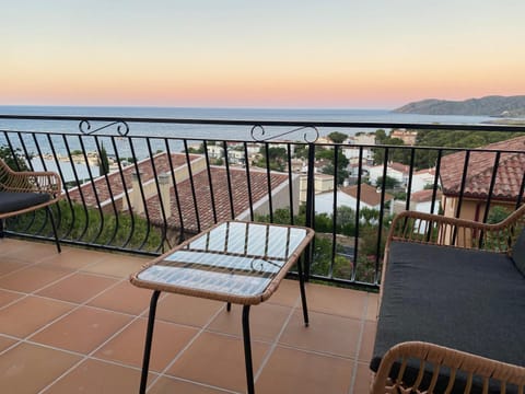 Natural landscape, Balcony/Terrace, Mountain view, Sea view