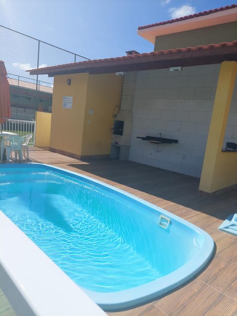 Swimming pool, Swimming pool