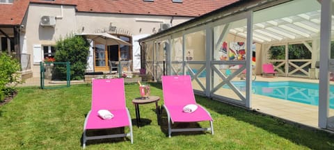 Bienvenue au Faré Hibiscus Apartment in Bourgogne-Franche-Comté