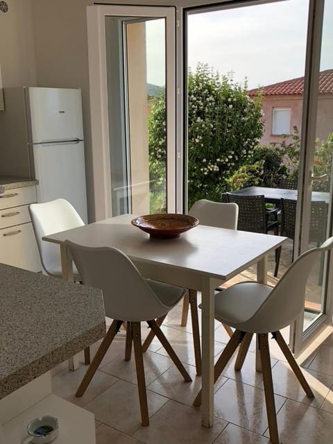 Appartement rez de villa Apartment in L'Île-Rousse