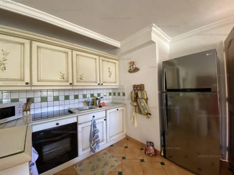 Location 3 chambres avec piscine, tennis et garage - Clim, Terrasse et Proche Plage - FR-1-100-279 Apartment in Cavalaire-sur-Mer