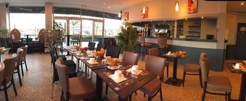 Activities, Breakfast