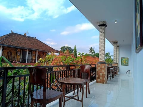 Roy Guest House Bed and Breakfast in North Kuta