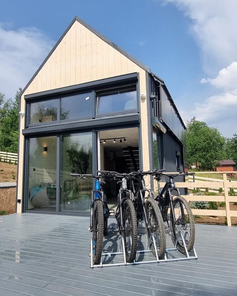 Property building, Facade/entrance, Activities, Cycling, Cycling