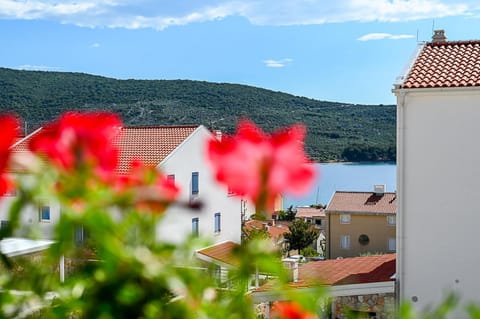 Balcony/Terrace, Mountain view, Sea view
