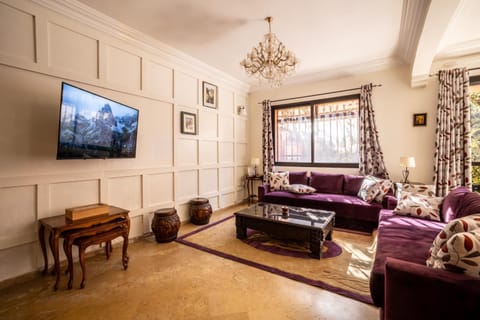 Communal lounge/ TV room
