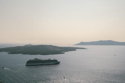 Anemos Family Suites Apartment in Thera