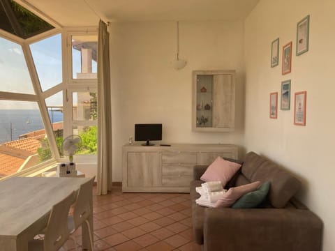 Vetrata sul mare Apartment in Tuscany