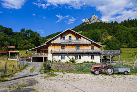 Property building, Facade/entrance, Fishing, Ski School, Skiing, Aqua park, Hiking, Mountain view, Parking