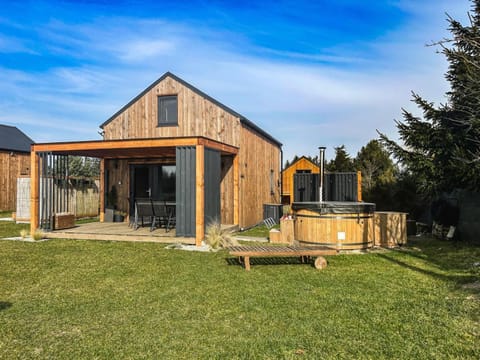 Marine house-Nowoczesna stodoła nad morzem,duży ogród,prywatny hot tub House in West Pomeranian Voivodeship, Poland