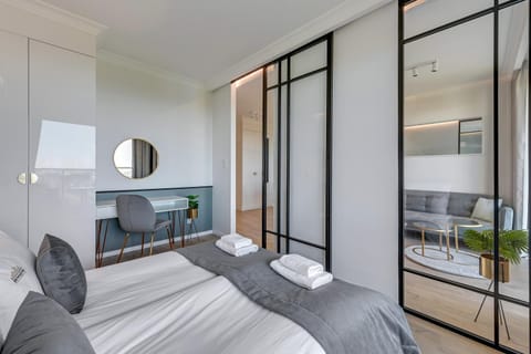 Bed, Bedroom, wardrobe